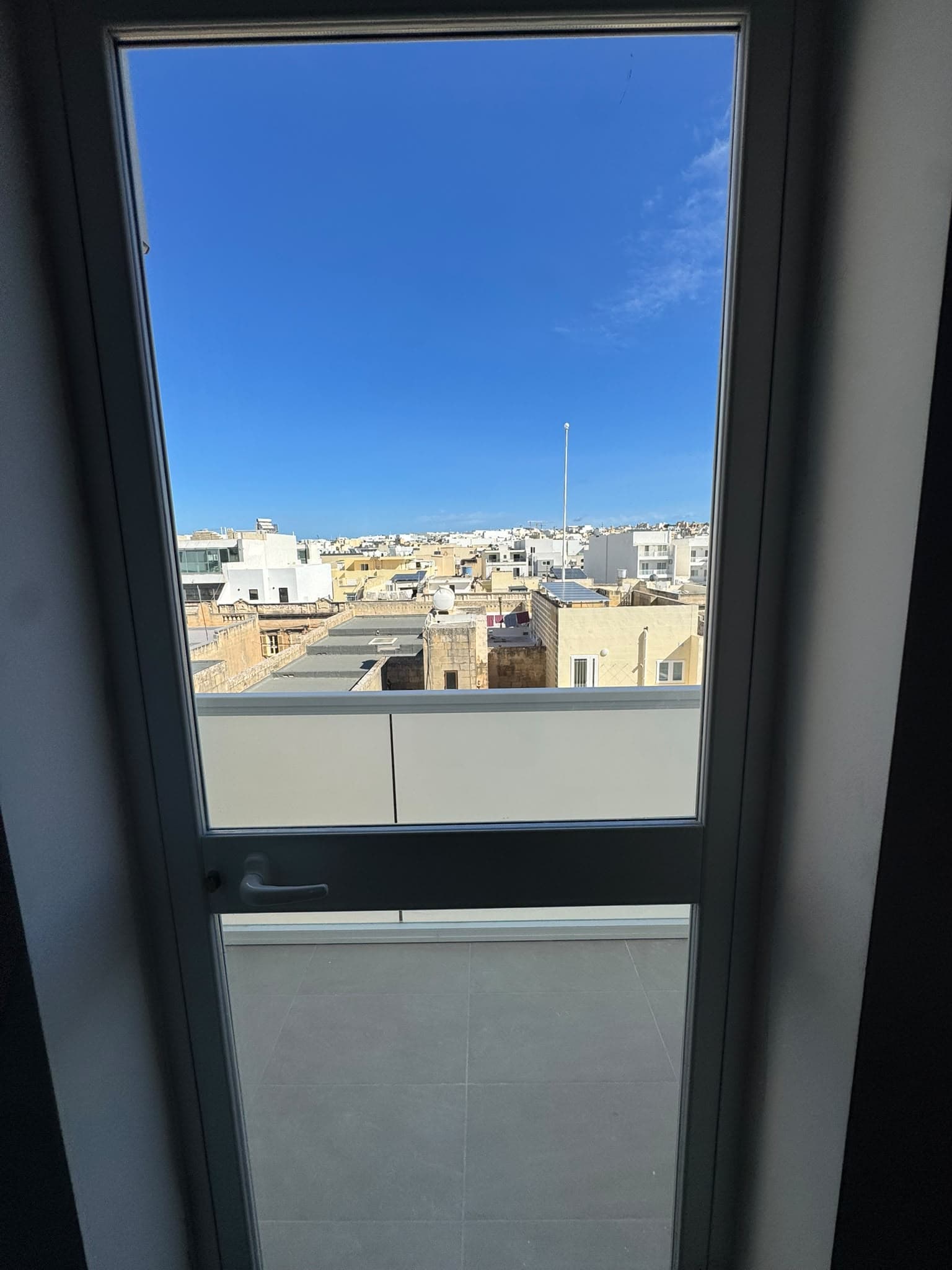 Three Bedroom Penthouse in Mosta - Image 1
