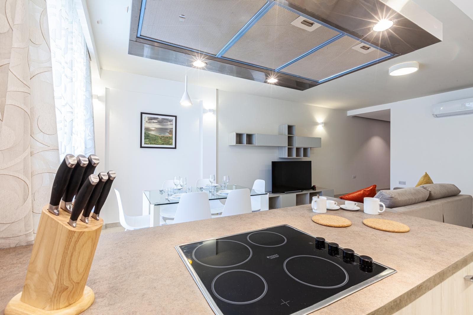 Two Bedroom Modern Apartment in Mgarr - thumbnail 6