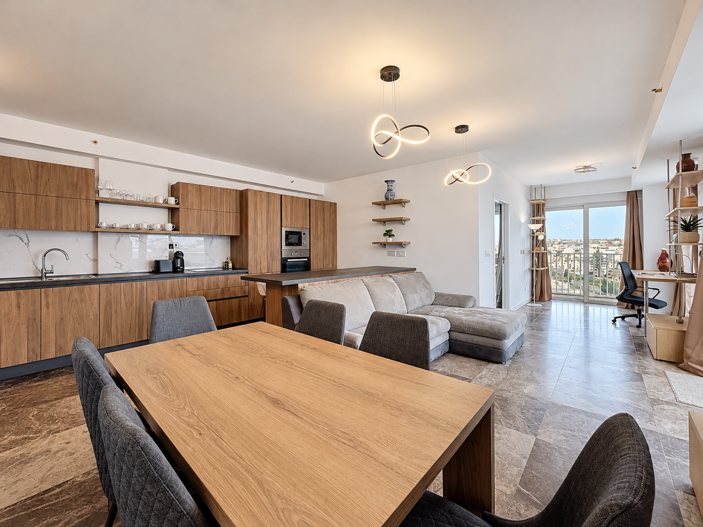 Two Bedroom Luxury Penthouse with a Rooftop Pool in St Julians - thumbnail 7