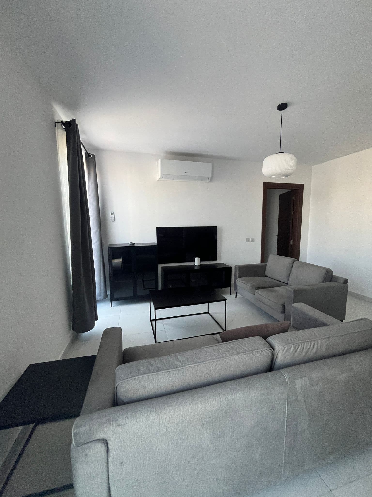 Two Bedroom Corner Penthouse with  Large Terrace in Marsa - thumbnail 5