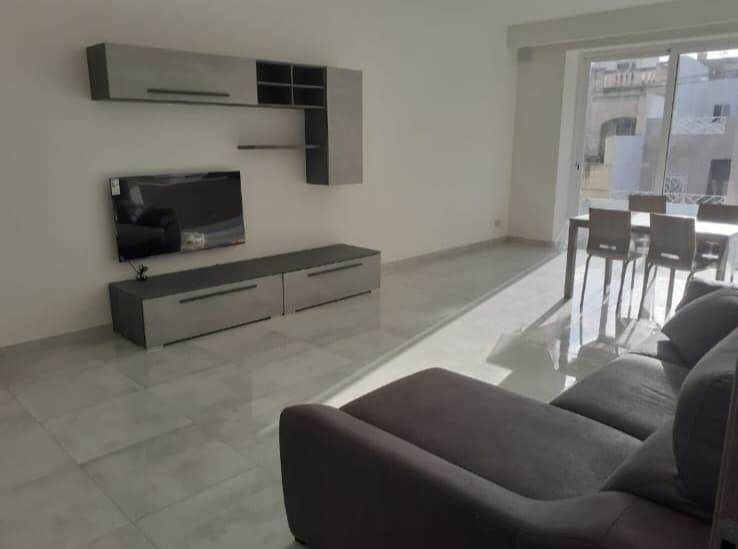 Apartment in Iklin - Photo 1 of 7