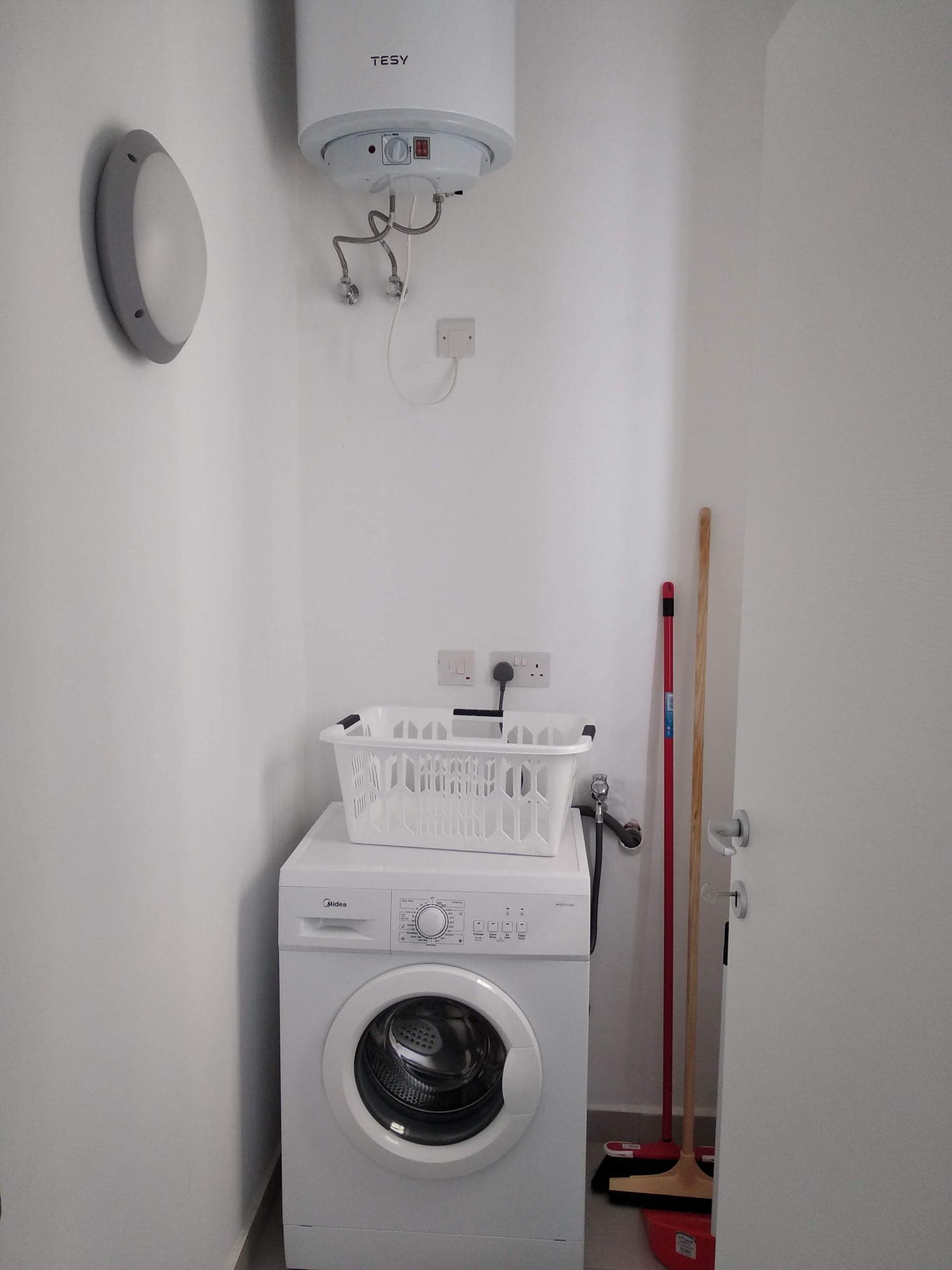 Two Double Bedroom Seafront Apartment in Marsaskala - thumbnail 13
