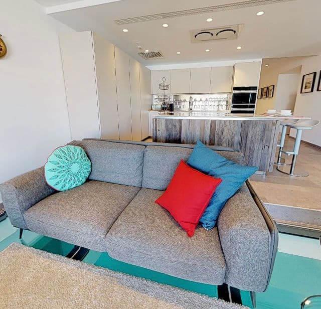 Apartment in St. Julians - thumbnail 2