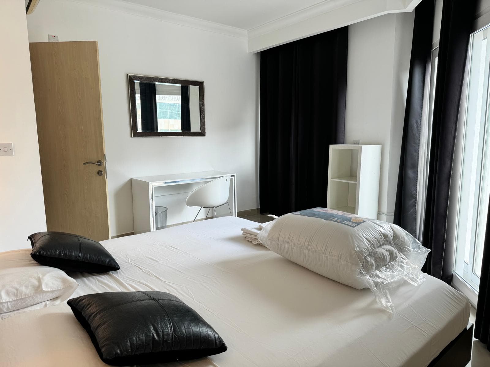 Apartment in St. Julians - Photo 1 of 16