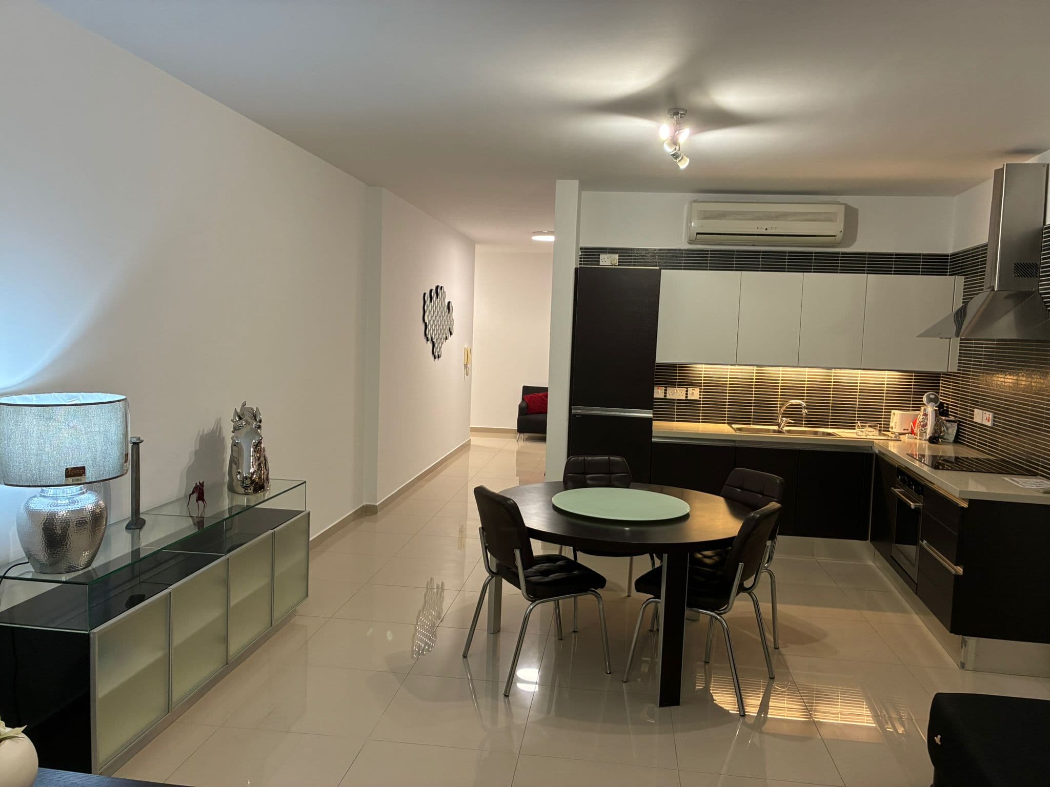 Apartment in Swieqi - Image 1