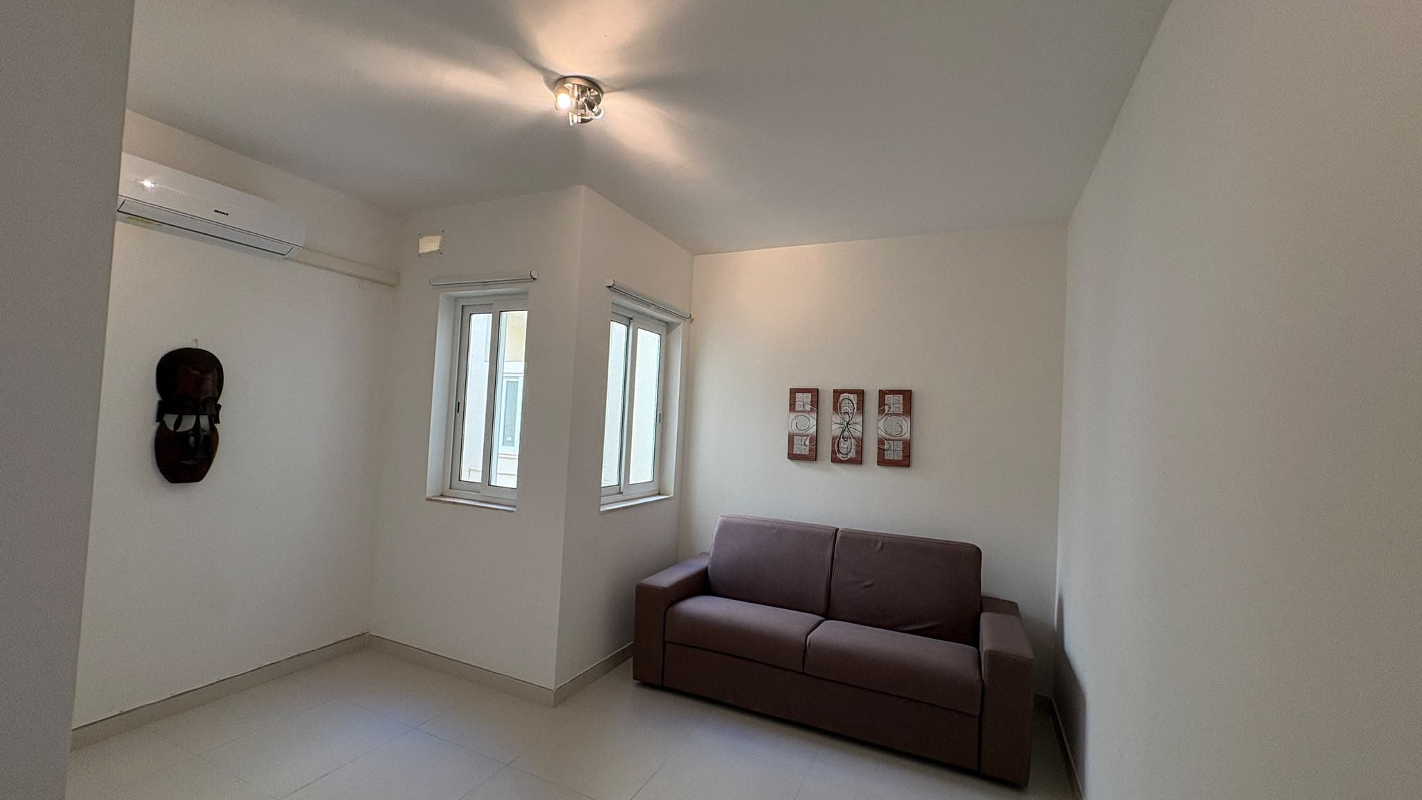 Three Bedroom Modern Apartment with Balconies in Ibragg - thumbnail 5