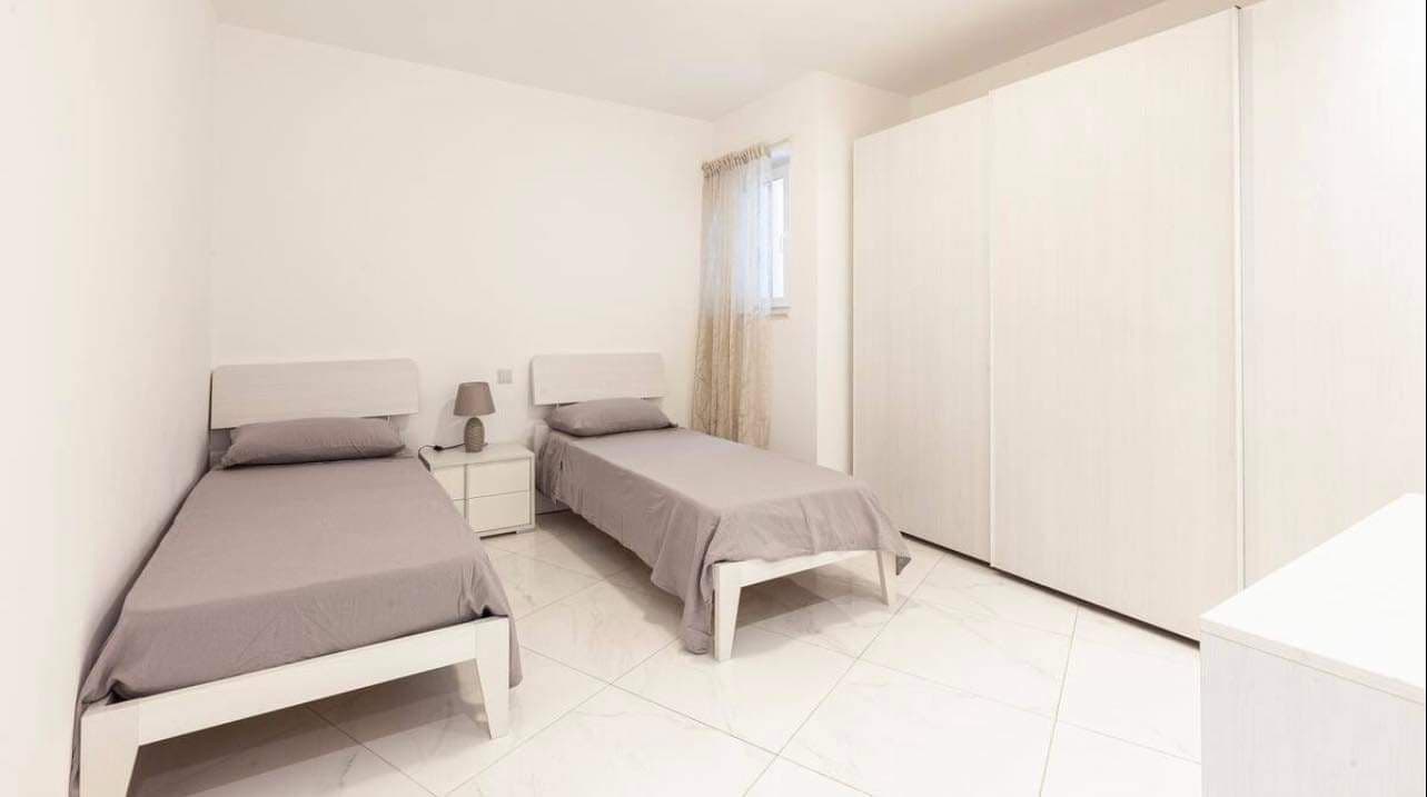 Three Bedroom Apartment with a Pool and Gym in Swieqi - thumbnail 13