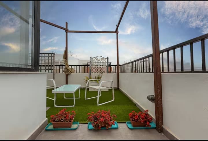 Penthouse in St. Pauls Bay - Image 1