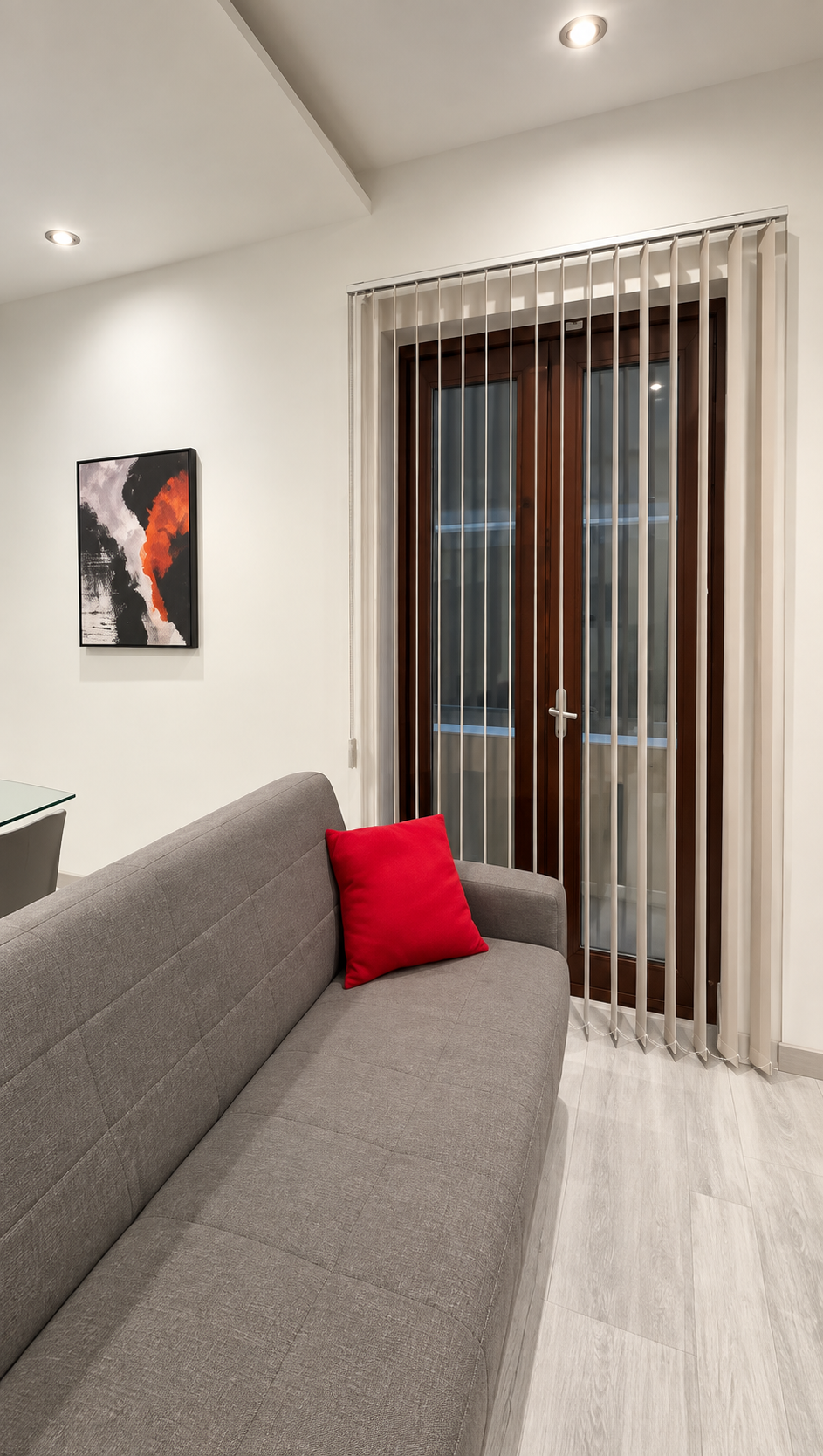 Two Bedroom Charming Apartment in Sliema - thumbnail 4