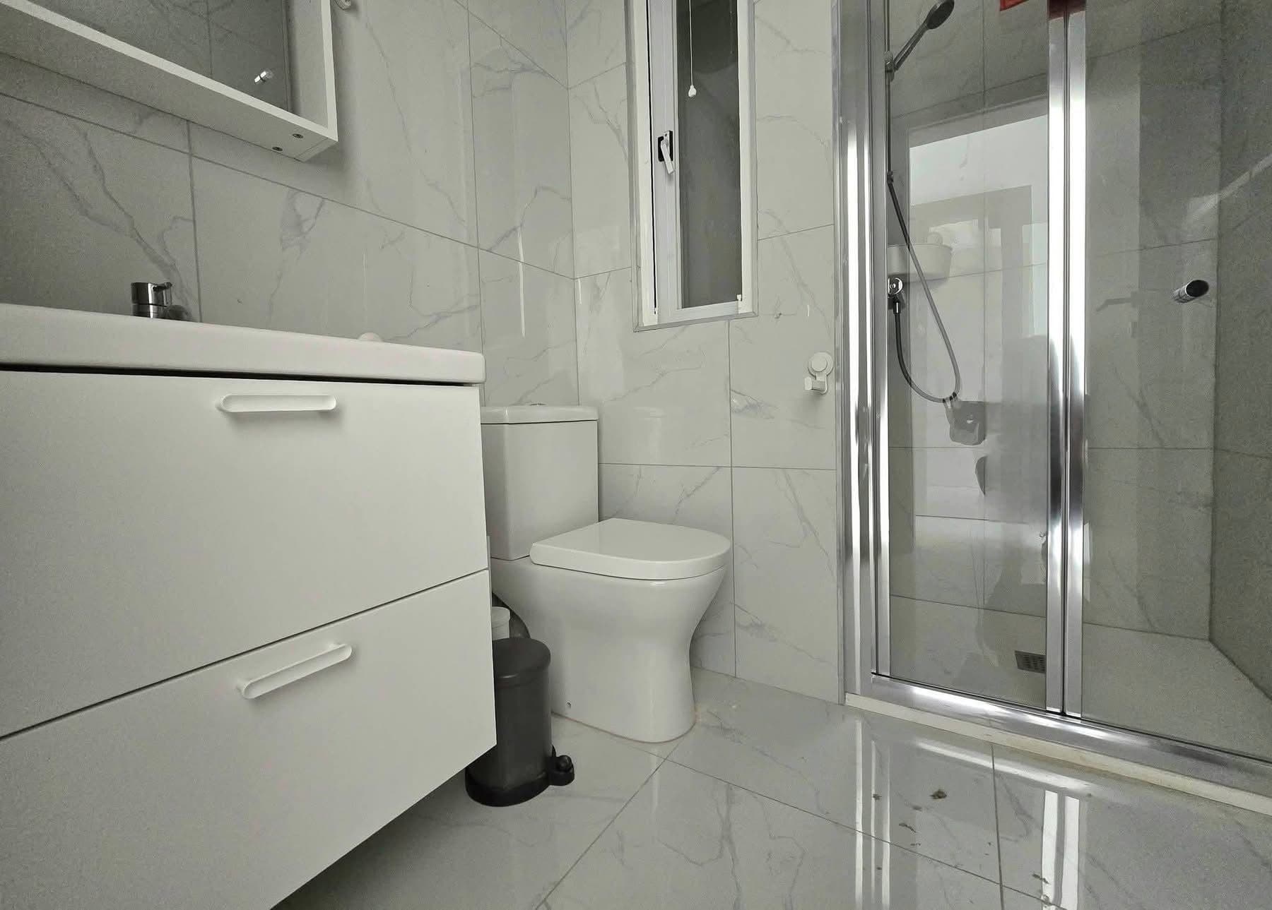 Apartment in Victoria  - thumbnail 10