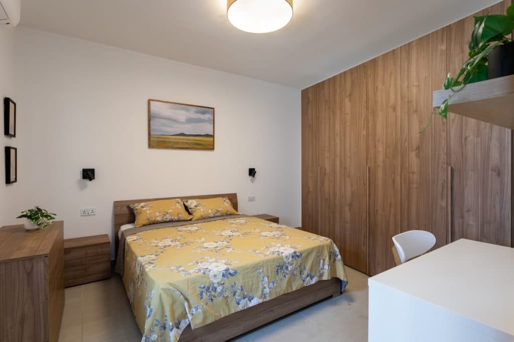 Three Bedroom Duplex Penthouse with Terraces in Mosta - thumbnail 12