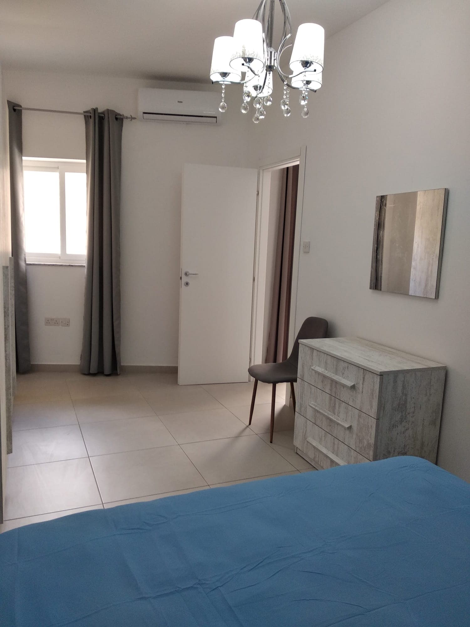 Two Double Bedroom Seafront Apartment in Marsaskala - thumbnail 10
