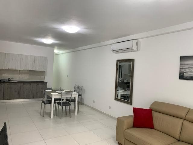 Apartment in St. Julians - Photo 1 of 6