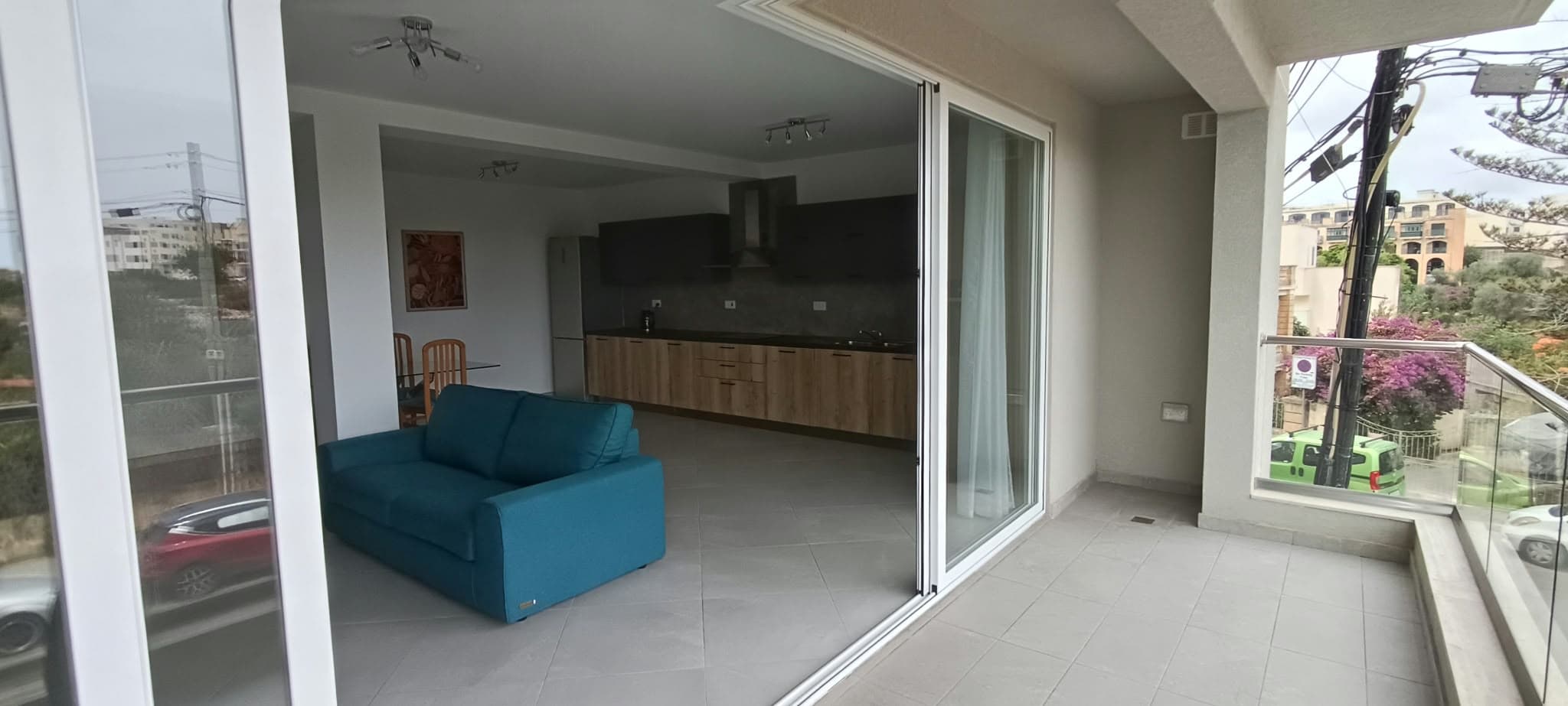 Three Bedroom Apartment with a Large Terrace and Valley Views in Mosta - thumbnail 3