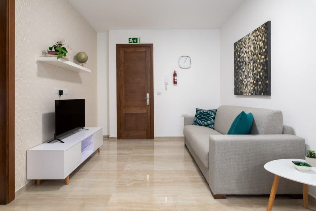 Two Bedroom Apartment in Hamrun - thumbnail 2