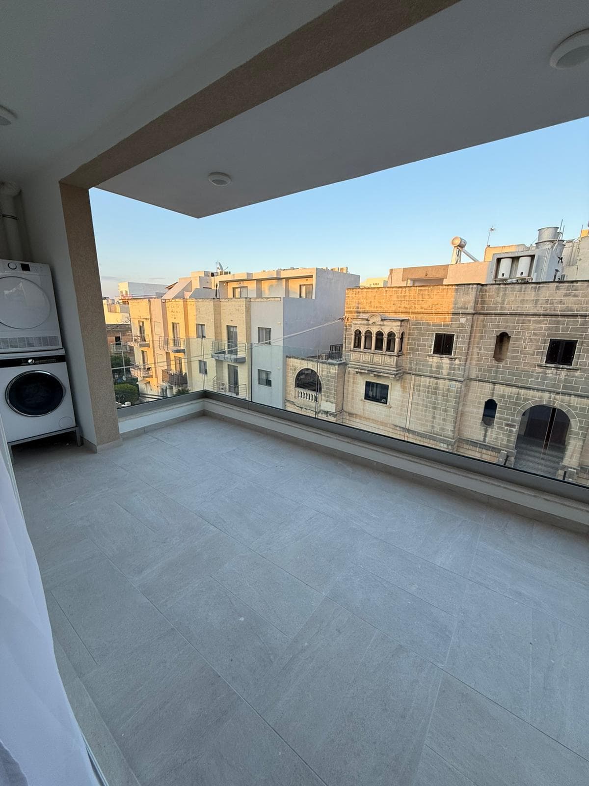 Apartment in Pembroke - Photo 1 of 1