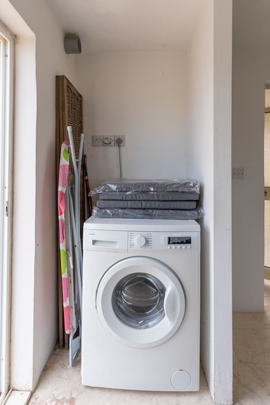 Three Bedroom Apartment with a Private Roof Terrace in Sliema - thumbnail 30