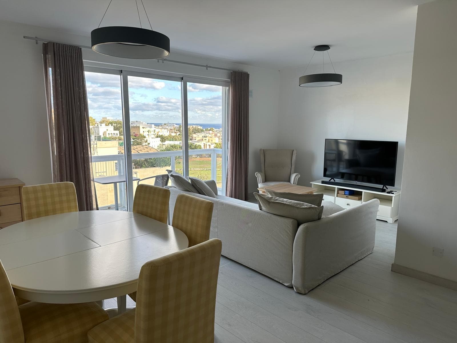 Two Bedroom Apartment with a Balcony in Swieqi - thumbnail 2