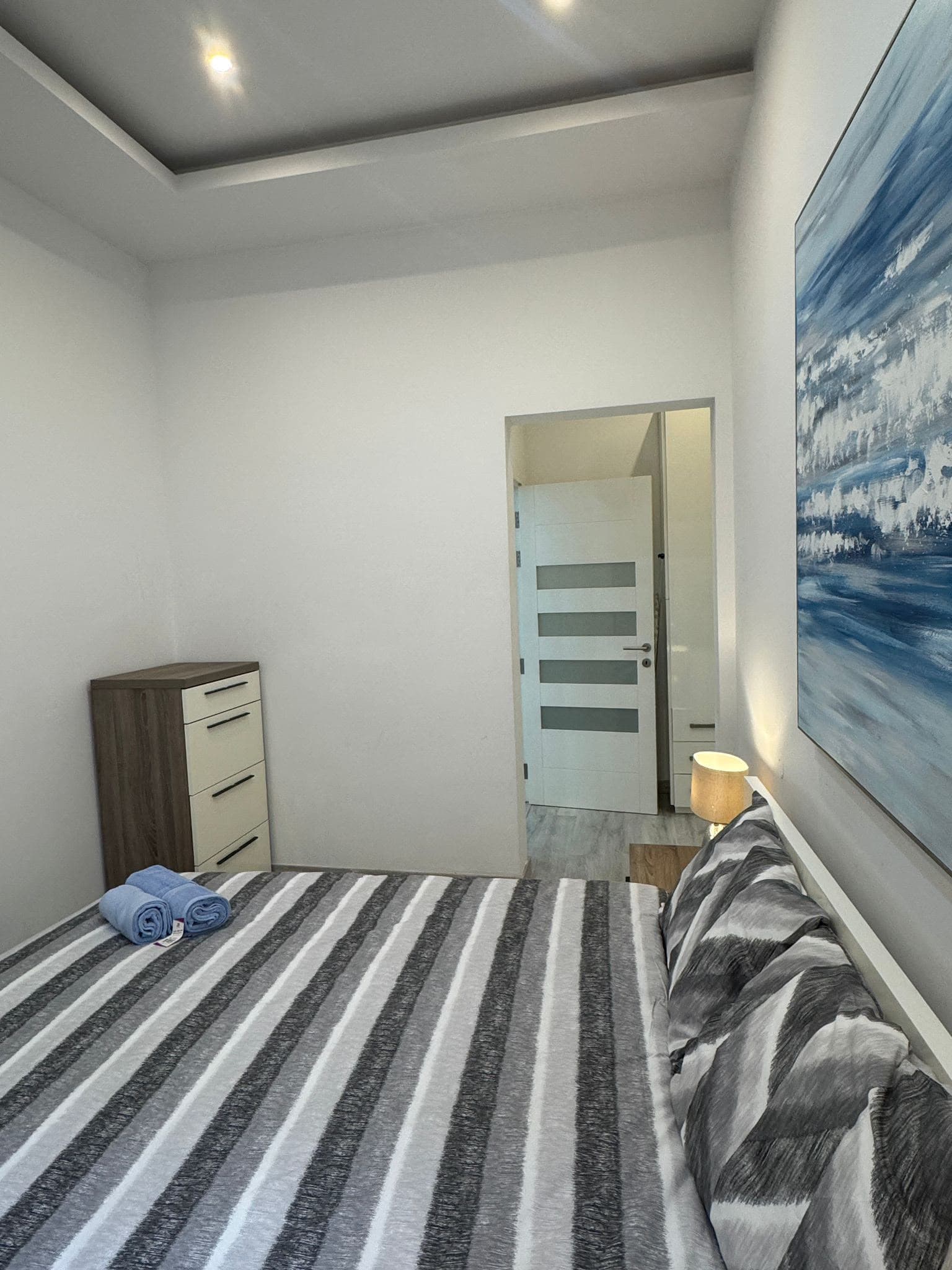 One Bedroom Apartment with Terrace at Sliema. - thumbnail 4