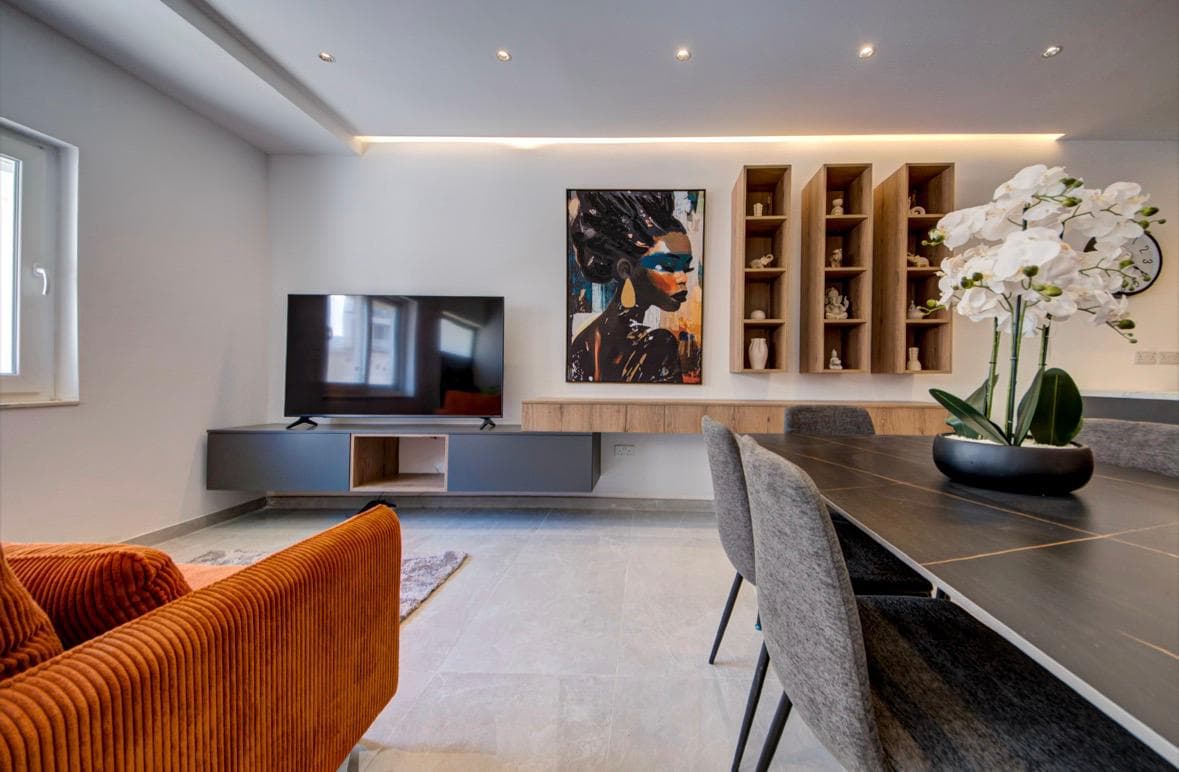 Two Bedroom Maisonette with a Walk-in Wardrobe in Birkirkara  - thumbnail 4