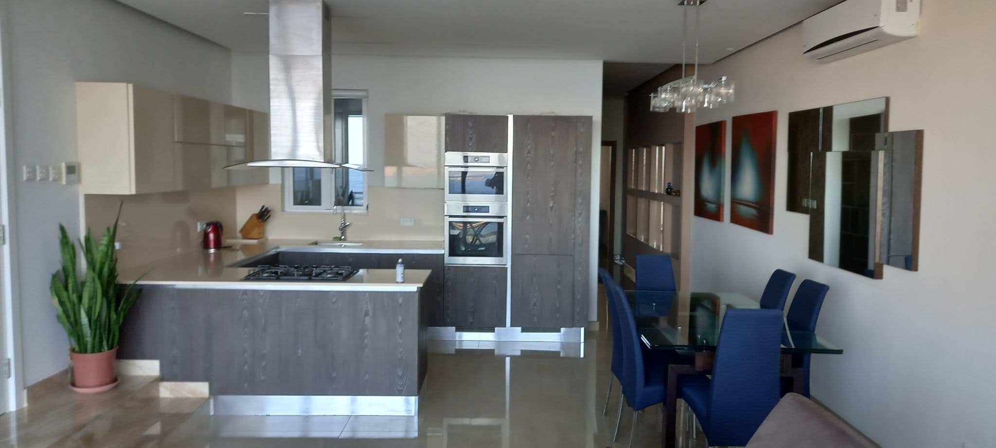 Seafront Apartment in St Pauls Bay  - thumbnail 3