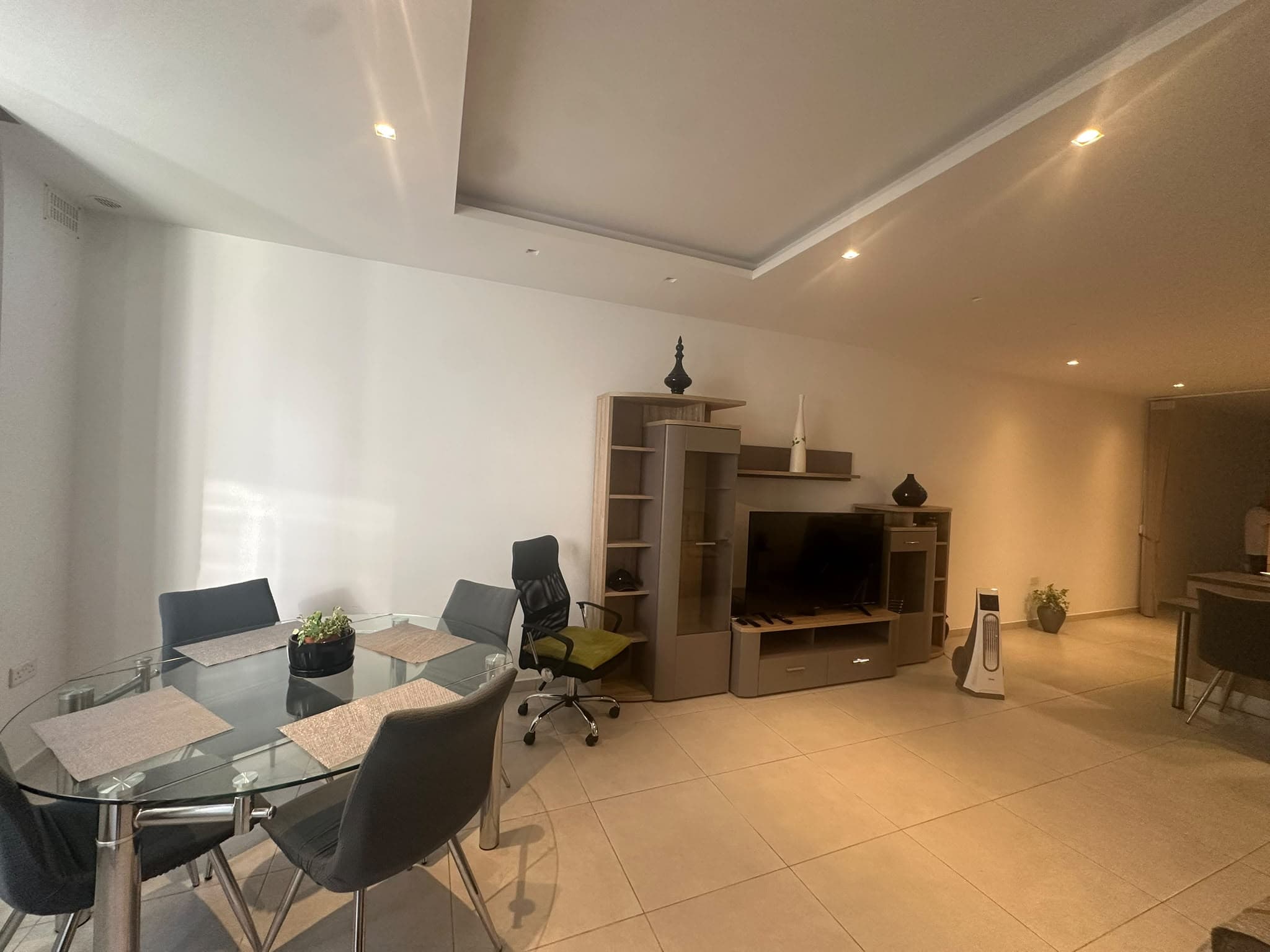 Three Bedroom Maisonette with Private Yards in Rabat - thumbnail 3