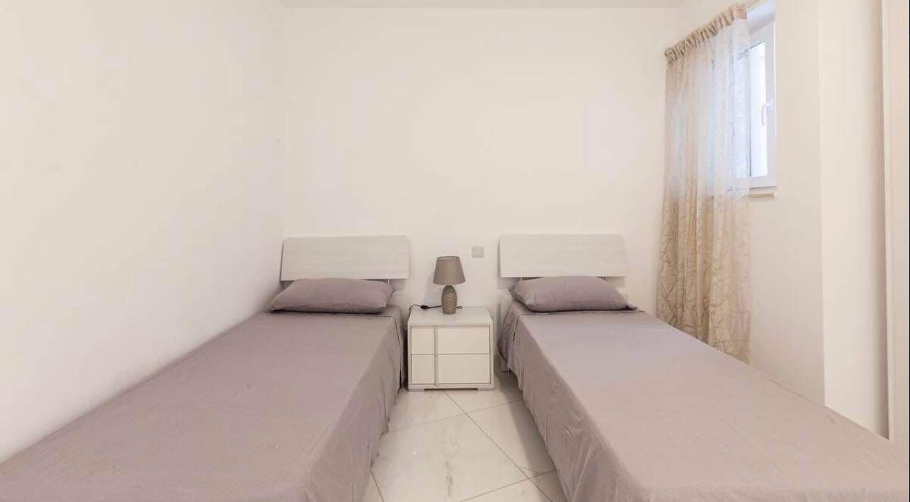 Three Bedroom Apartment with a Pool and Gym in Swieqi - thumbnail 11