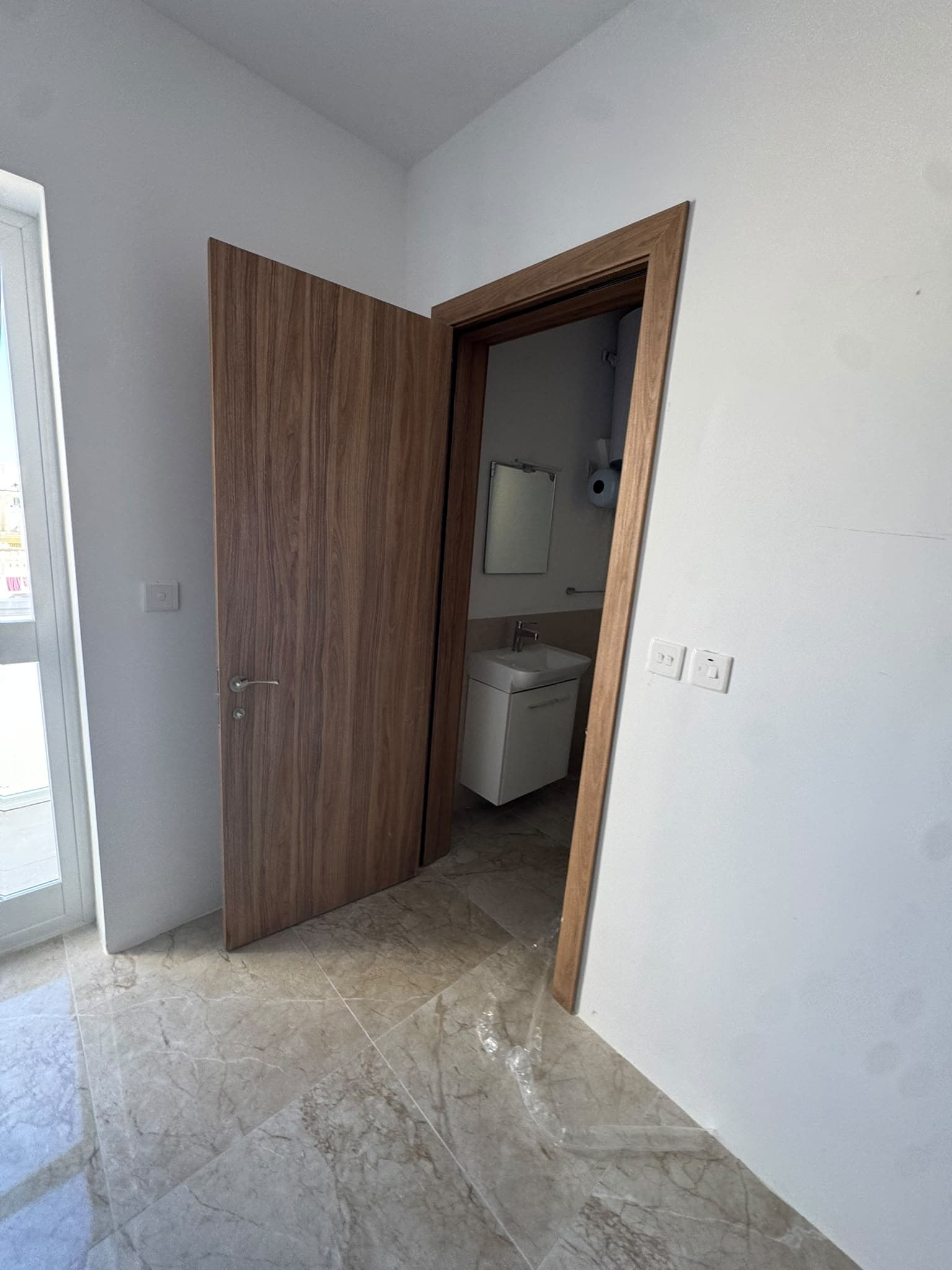 Three Bedroom Penthouse in Mosta - thumbnail 14