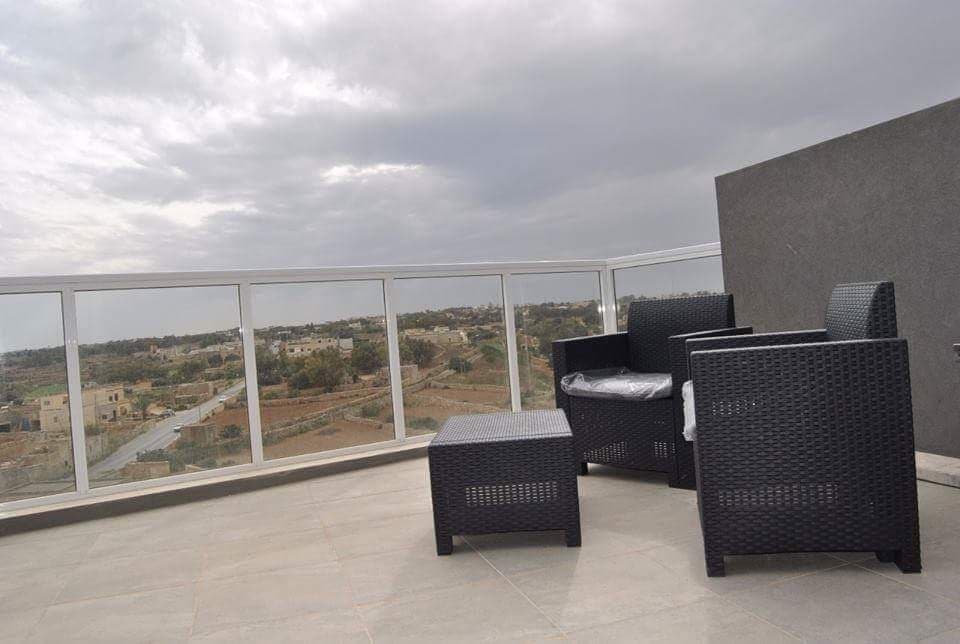 Top Floor Apartment in Marsaskala - thumbnail 2