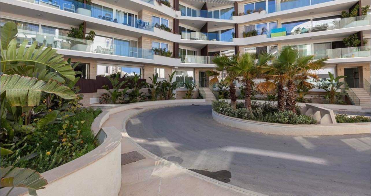 Three Bedroom Apartment with a Pool and Gym in Swieqi - thumbnail 19