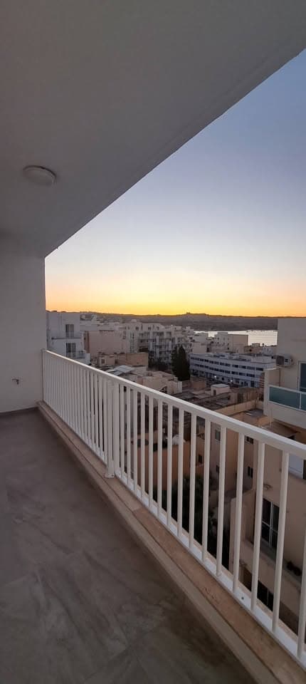 Apartment in St Pauls Bay - Image 1