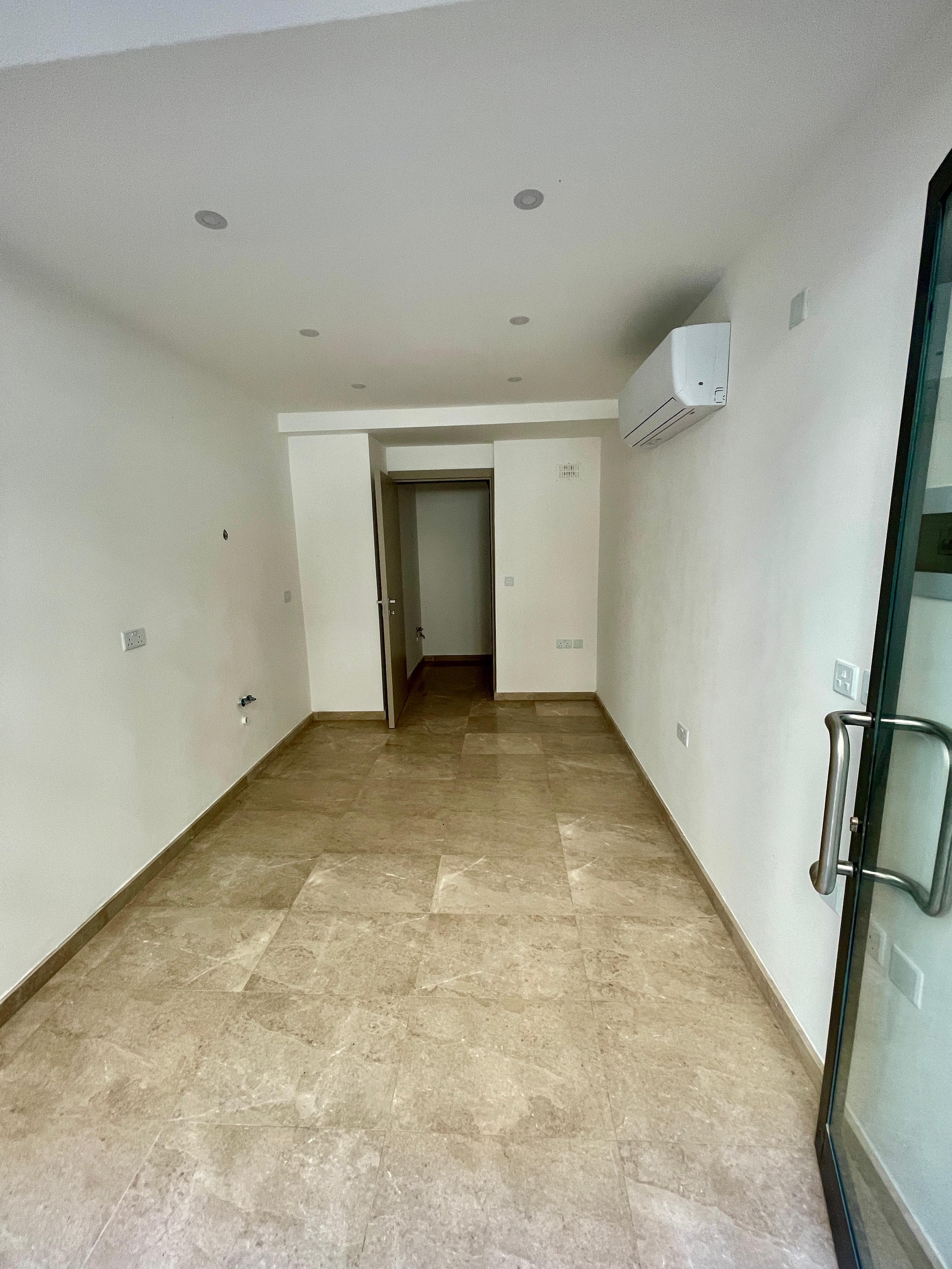 Shop in Tigne Area - Photo 1 of 4