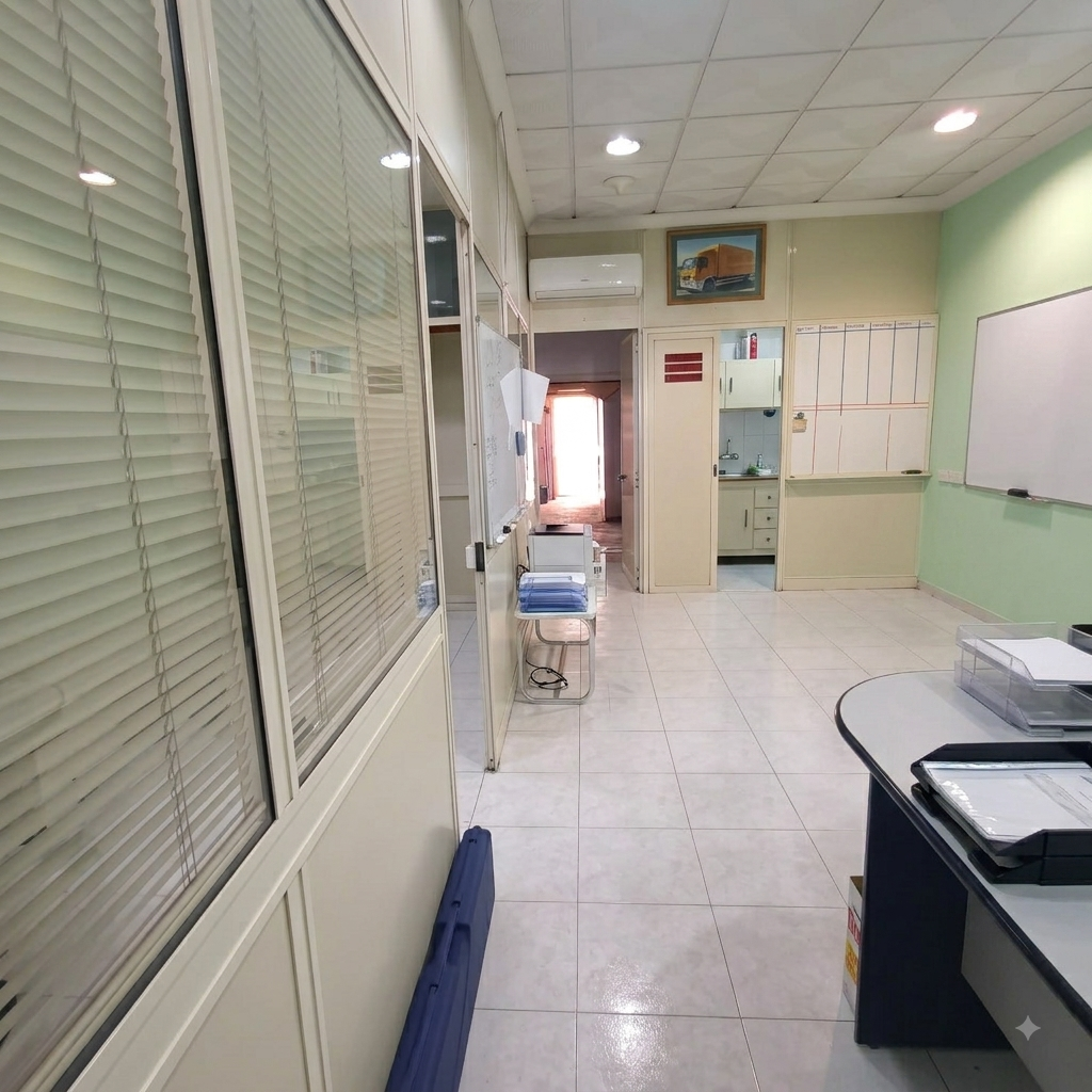 Garage in Qormi - thumbnail 2