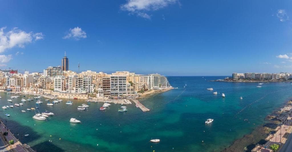 Duplex Penthouse in St Julians - thumbnail 2