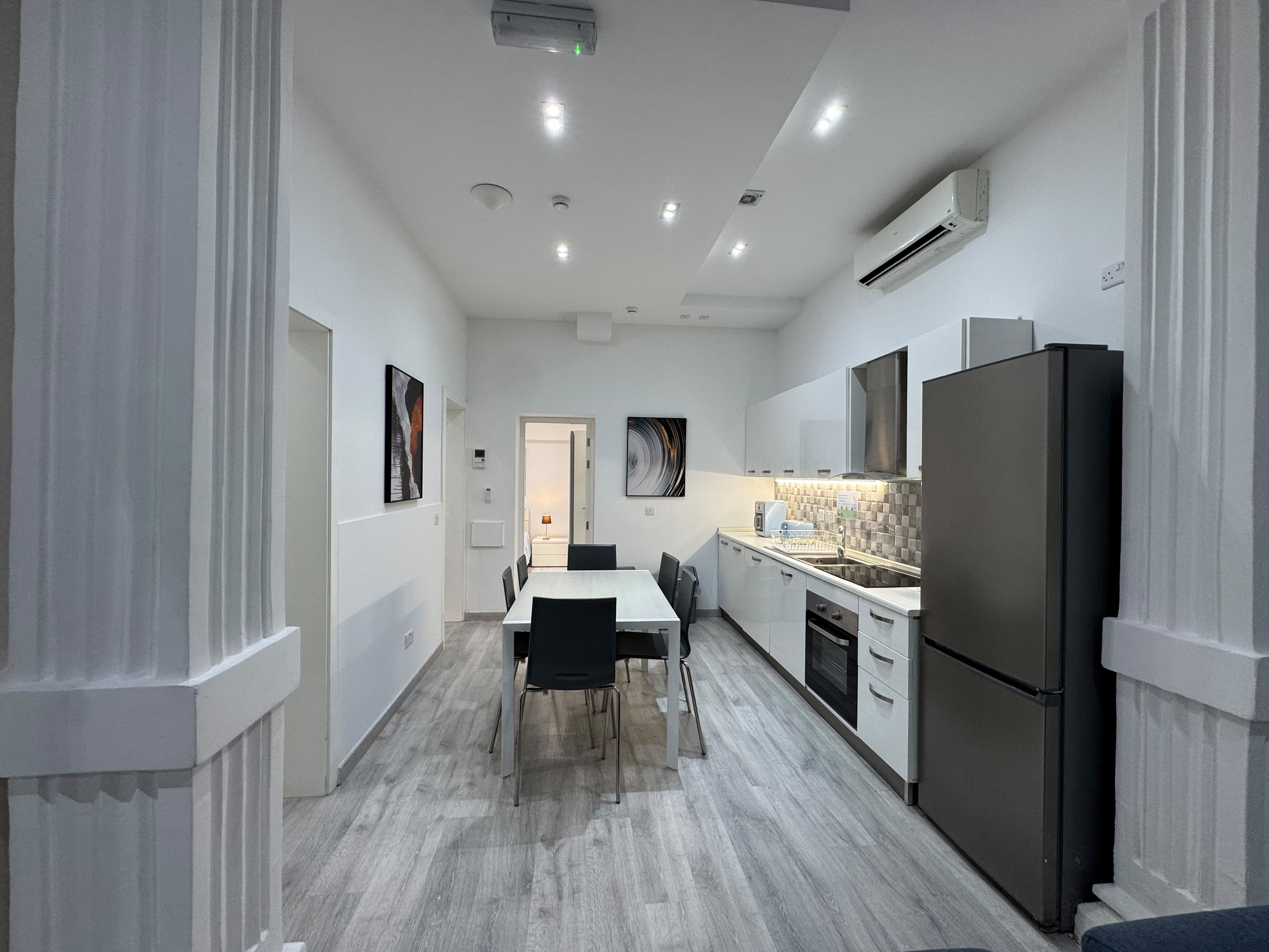 Three Bedroom Furnished Apartment in Sliema - thumbnail 3