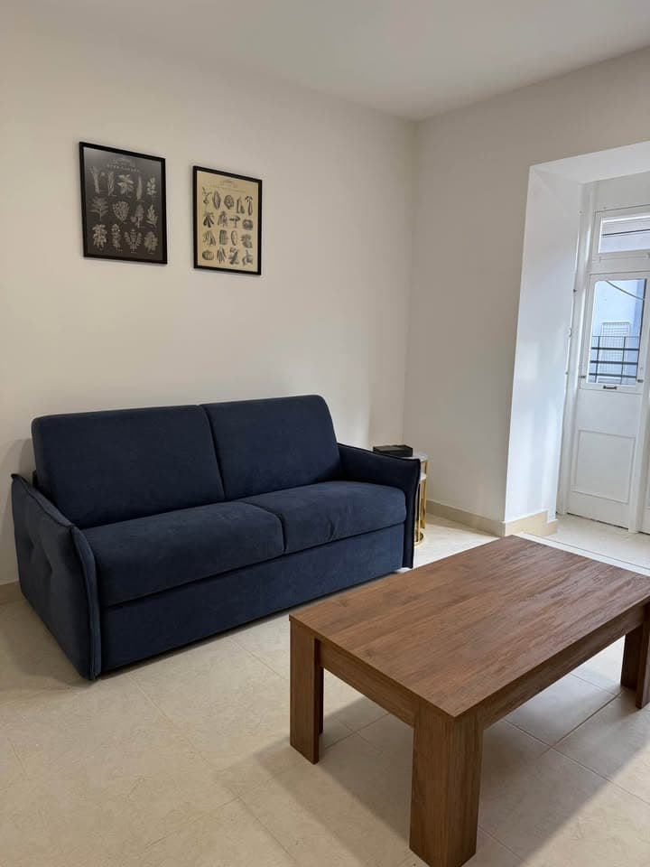 Two Double Bedroom Apartment in Ta' Xbiex - thumbnail 2