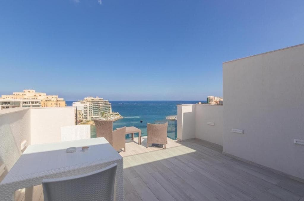 Duplex Penthouse in St Julians - thumbnail 7