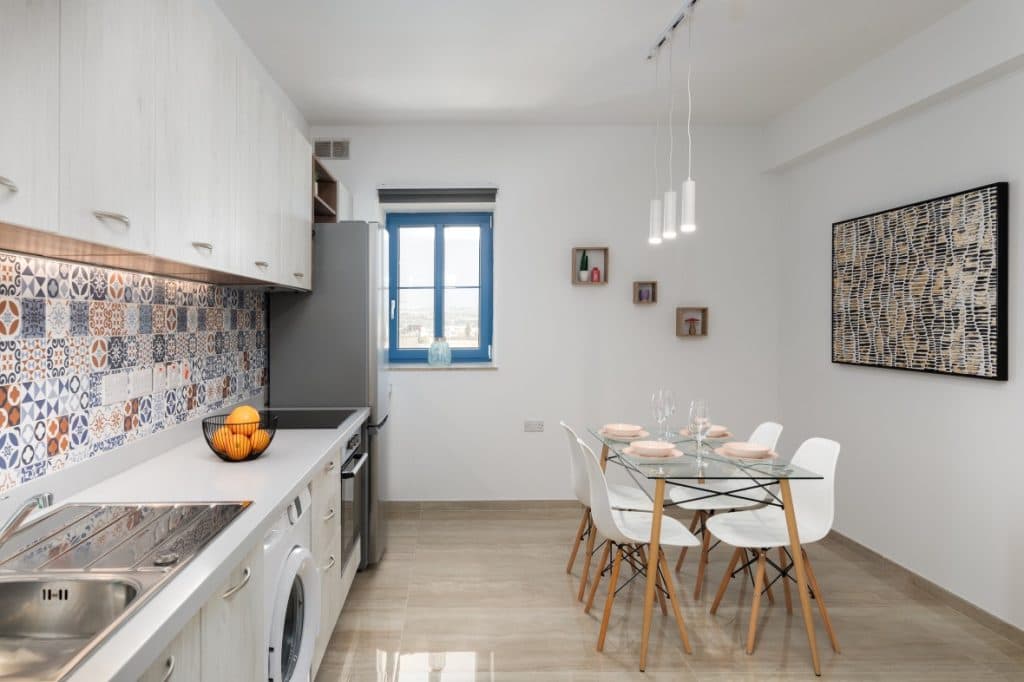 Two Bedroom Apartment with a Balcony in Hamrun - thumbnail 4