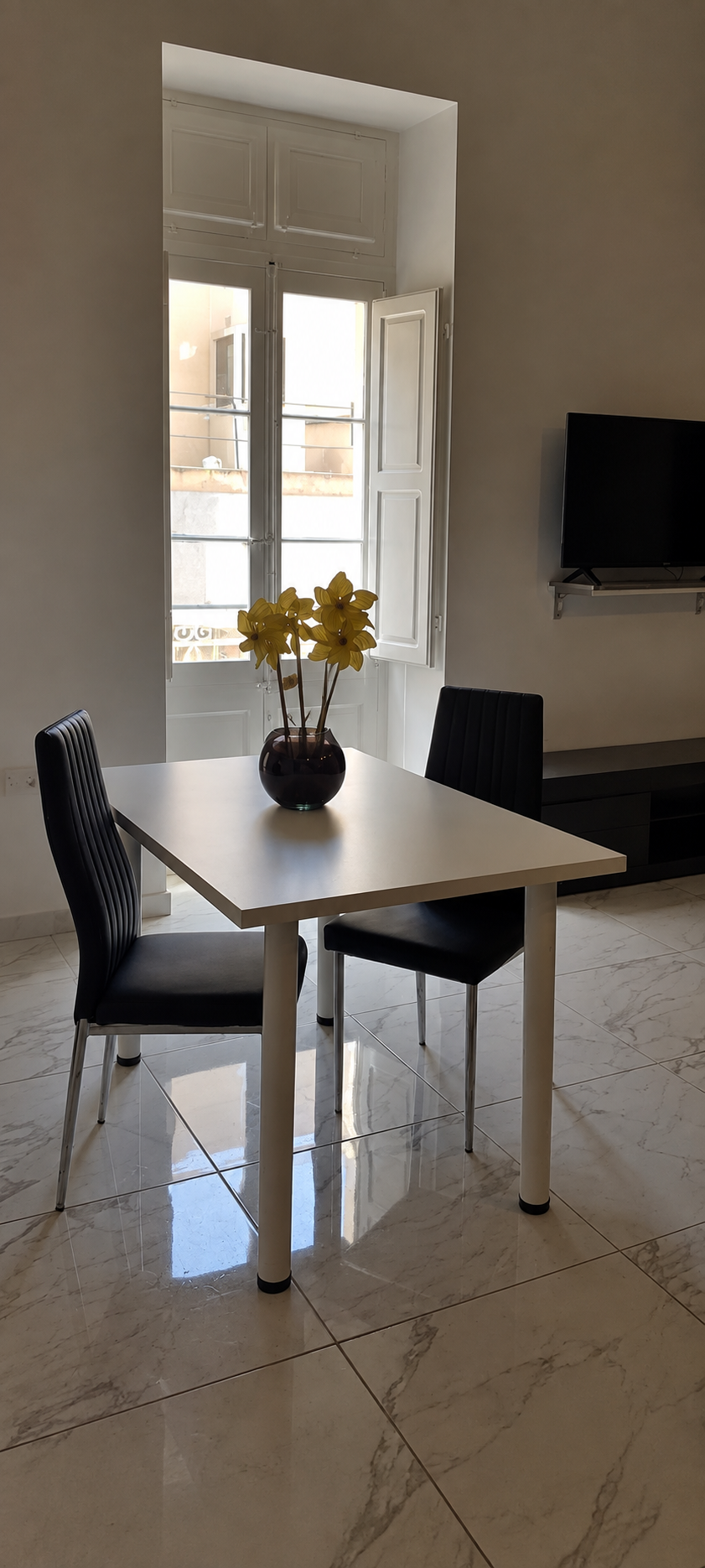 One Bedroom Apartment in Valletta - thumbnail 4
