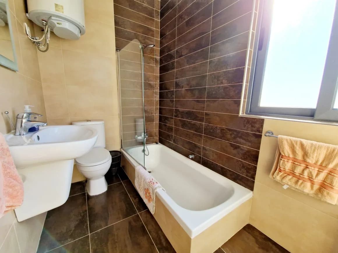 Two Bedroom Apartment with Balconies in Bugibba - thumbnail 15