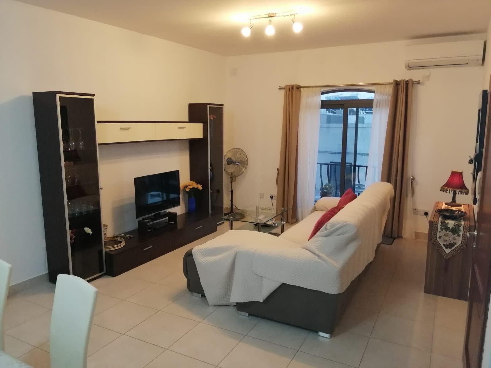 Apartment in Pembroke - Photo 1 of 1