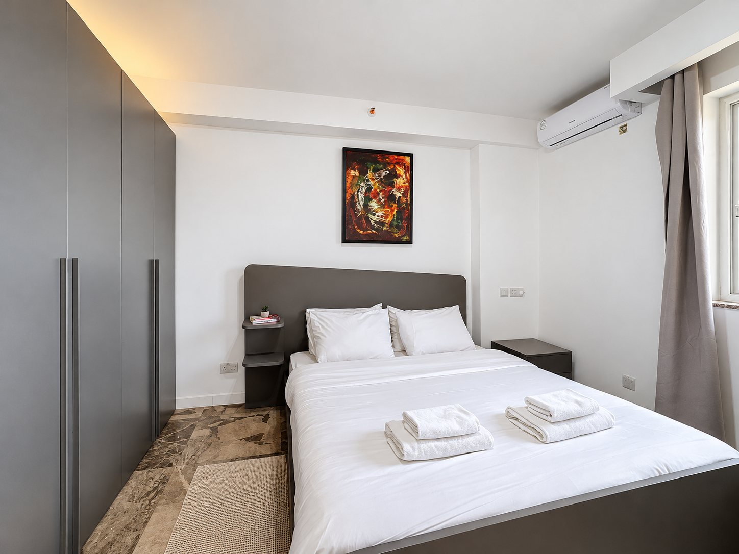 Two Bedroom Luxury Penthouse with a Rooftop Pool in St Julians - thumbnail 15