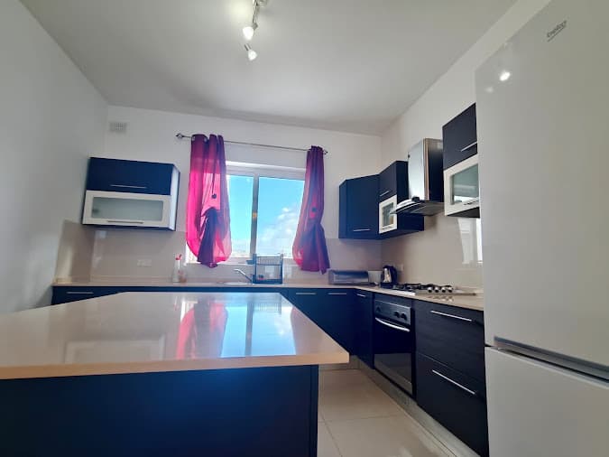 Two Bedroom Seafront Penthouse with Large Terrace in Qawra - thumbnail 8
