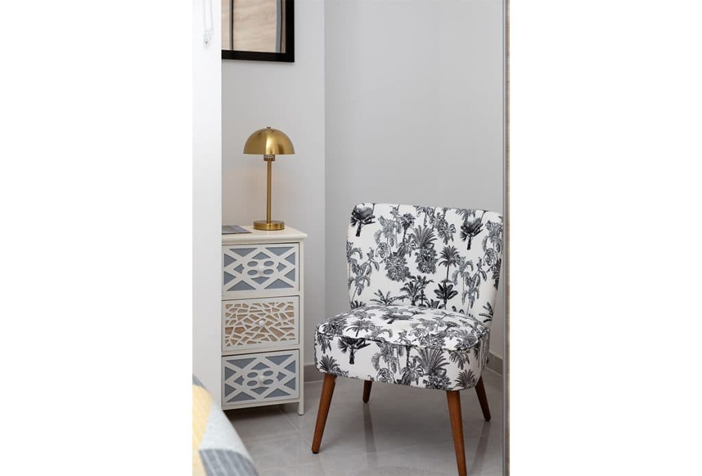 One Bedroom Penthouse with a Large Front Terrace in Hamrun - thumbnail 15