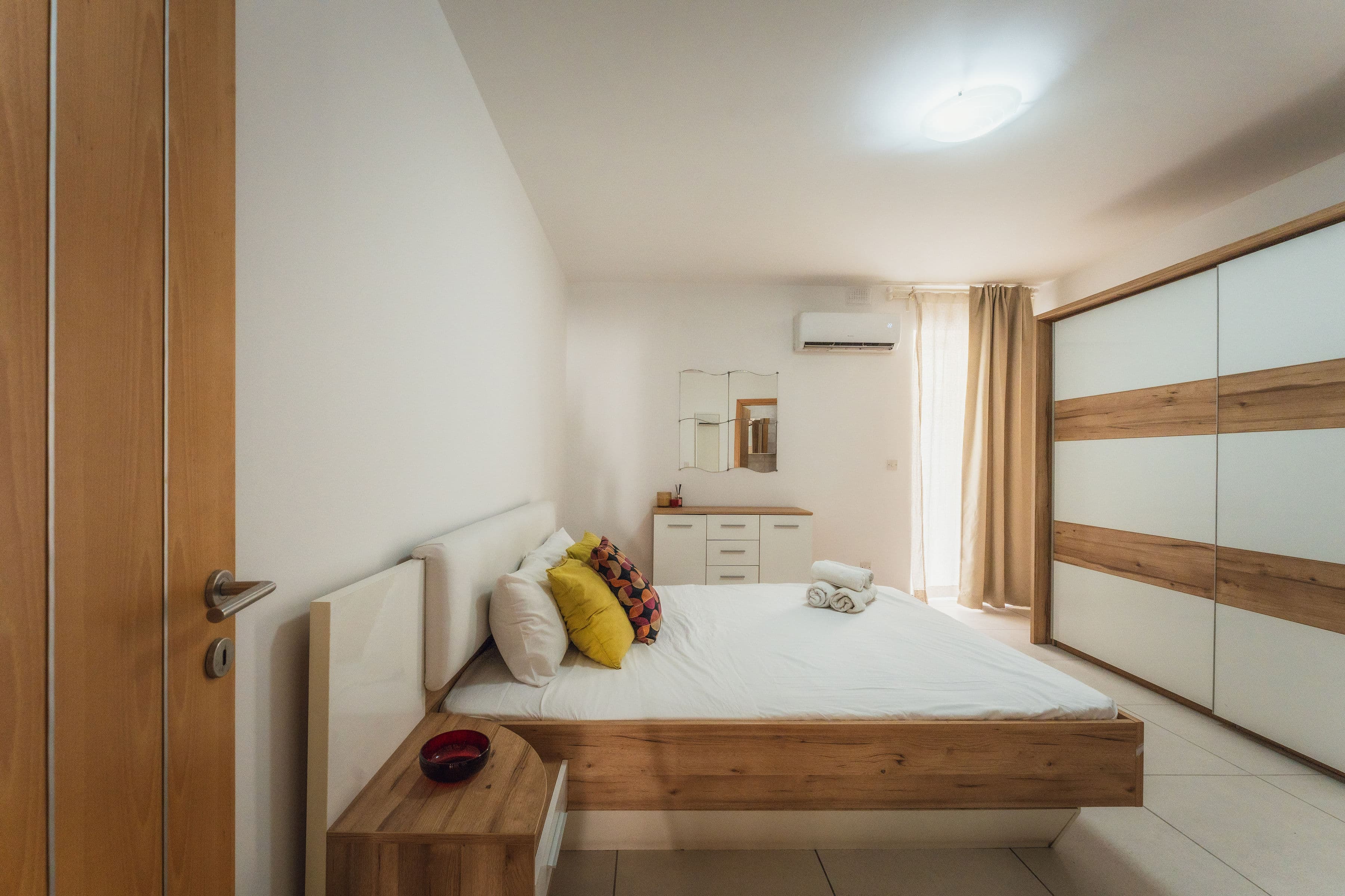 Three Bedroom Apartment with Balconies in St Paul's Bay - thumbnail 19