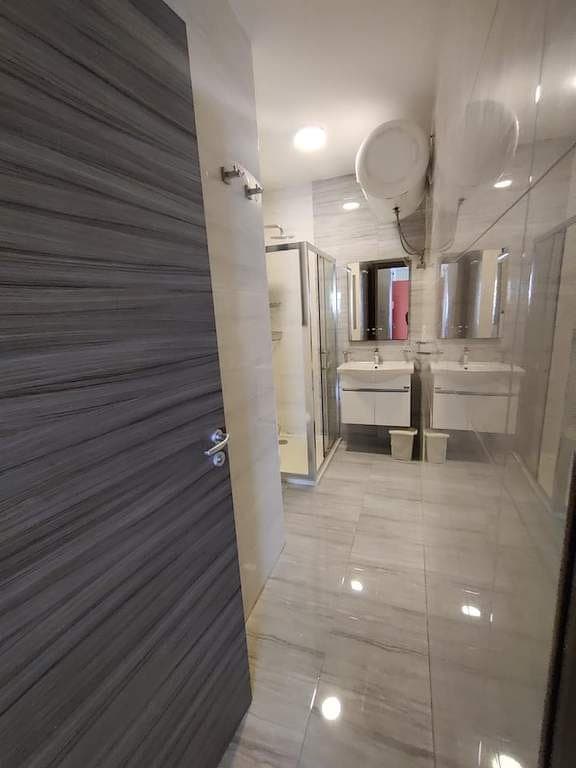 One Bedroom Large Apartment with Terrace in Msida - thumbnail 8