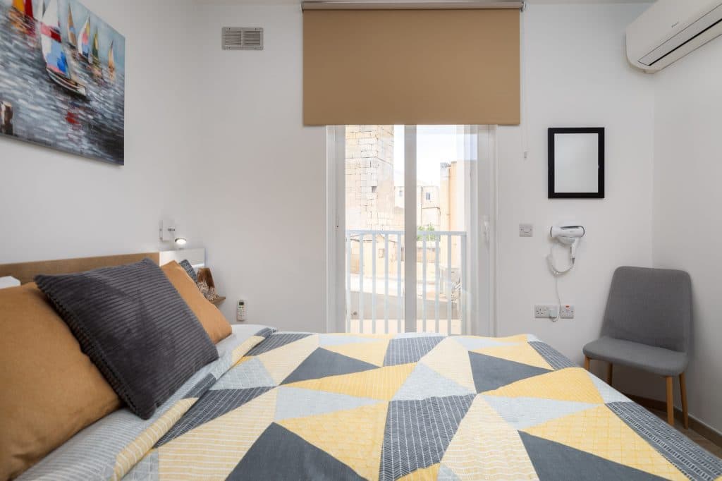 Two Bedroom Apartment in Hamrun - thumbnail 11