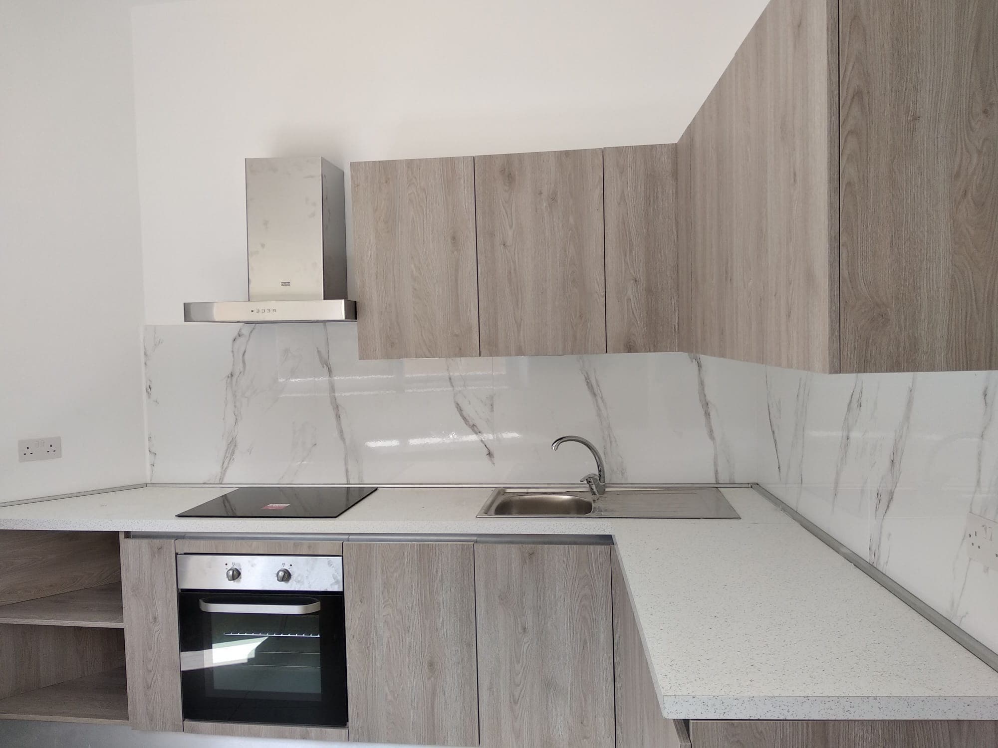 Two Double Bedroom Seafront Apartment in Marsaskala - thumbnail 5