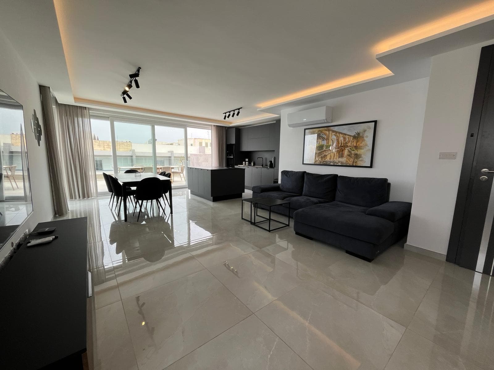 Three Bedroom Penthouse with Large Terrace and Sea views in Qawra - thumbnail 5