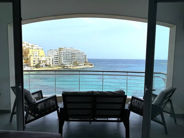 Apartment in St. Julians - Photo 1 of 8